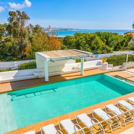 In Sleeps 14 Includes Swimming Pool Air Con And Wifi 7 וילה *