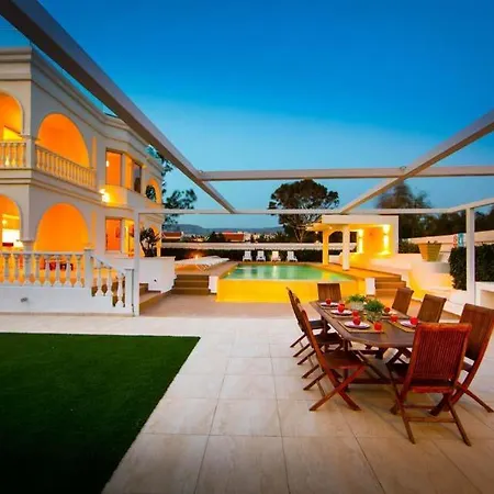 וילה In Sleeps 14 Includes Swimming Pool Air Con And Wifi 7 *